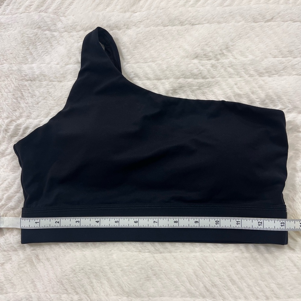 EUC Glowmode FeatherFit™ One Shoulder Black Sports Bra size Medium
